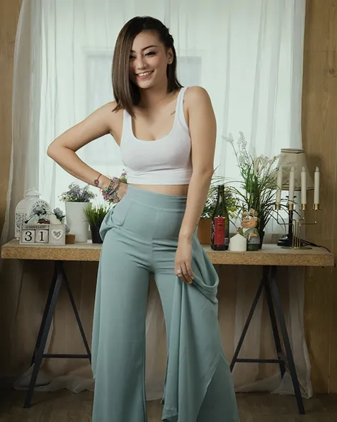 Pose Seksi