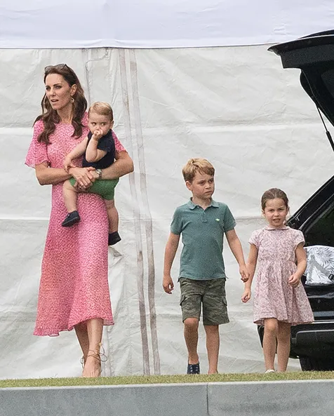 Kate Sibuk dengan Banyak Persiapan