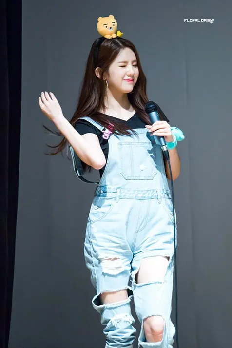 Daisy MOMOLAND
