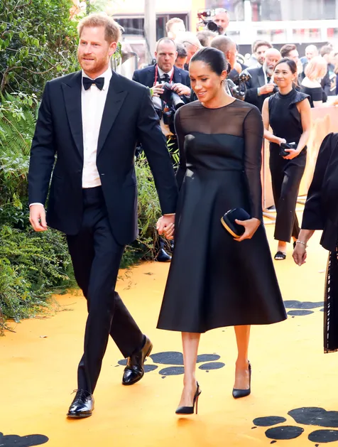 Fashion Red Carpet Meghan Markle Usai Melahirkan