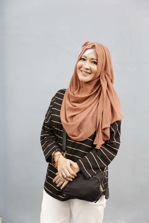 Okie Agustina Masih Buka Pintu Damai