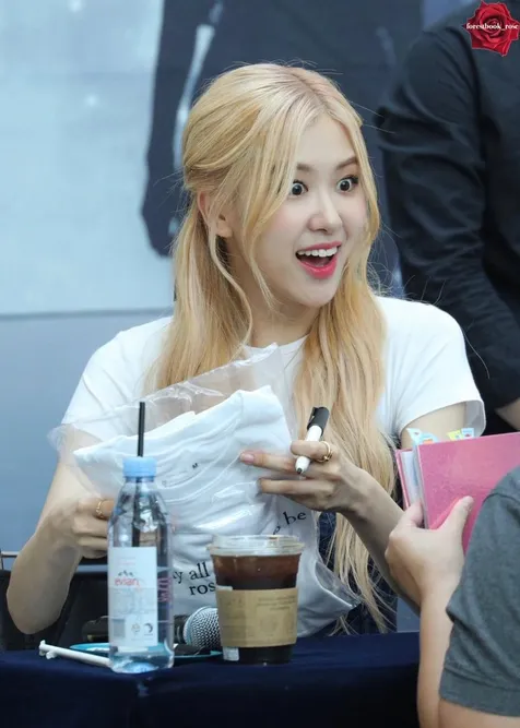 Rose BLACKPINK