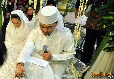 Iyan Setia Dampingi Saat Nunung Sakit