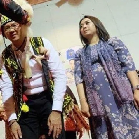 Dampingi Ahok