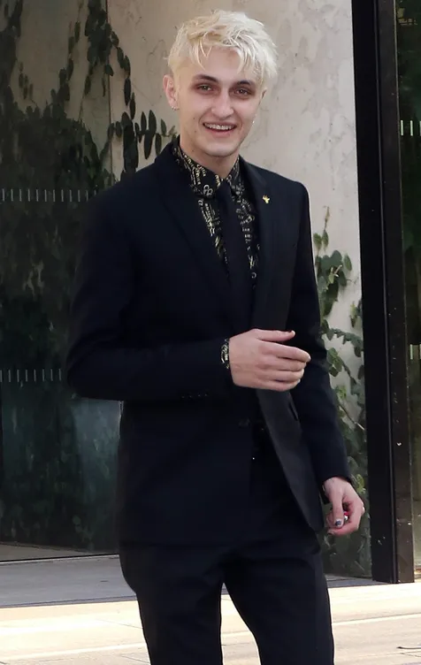 Anwar Hadid Mengaku Religius