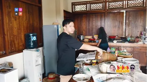 Dapur di Villa Ruben Onsu