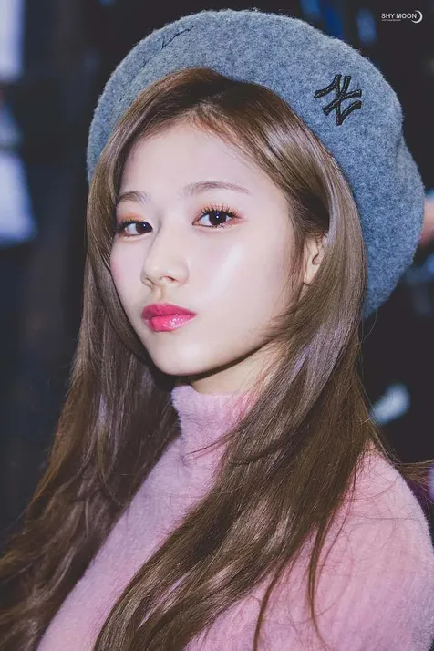 Sana TWICE
