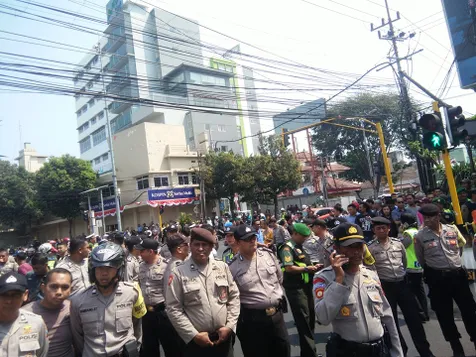 Kobarkan Semangat Persatuan