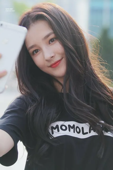 Nancy MOMOLAND