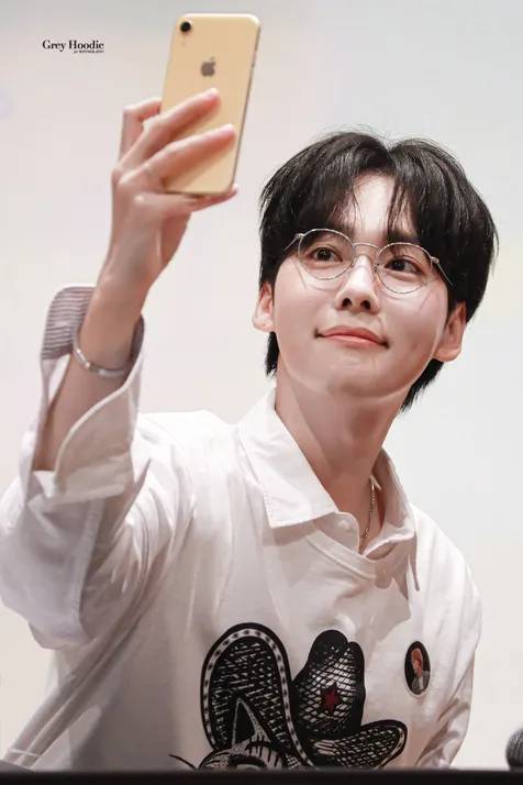 Jinwoo WINNER