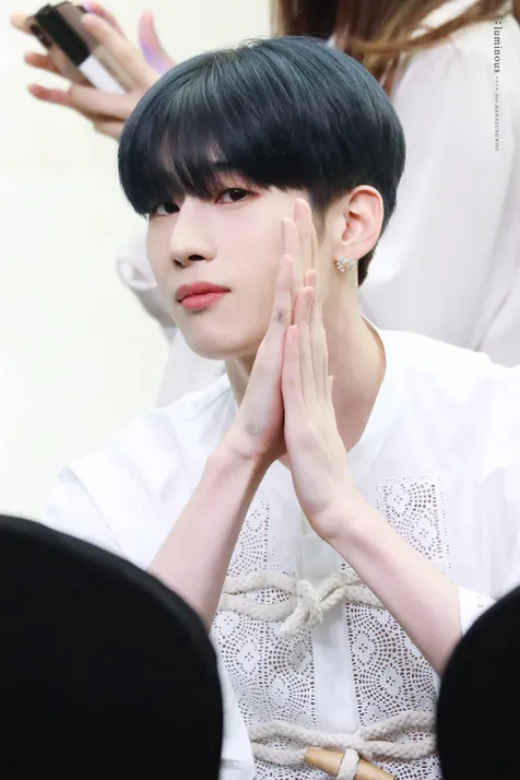 Han Seungwoo X1