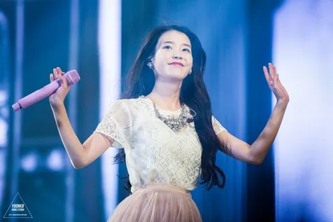 IU