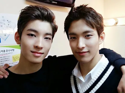Wonwoo dan DK SEVENTEEN