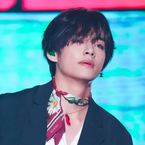 V BTS
