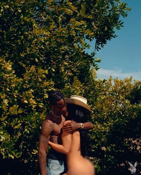 Hubungan Seksual Kylie - Travis