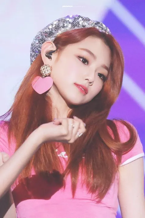 Mina Gugudan