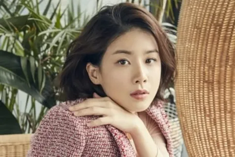 Lee Bo Young
