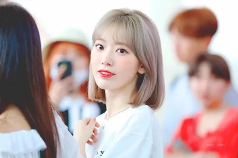 Sakura IZONE