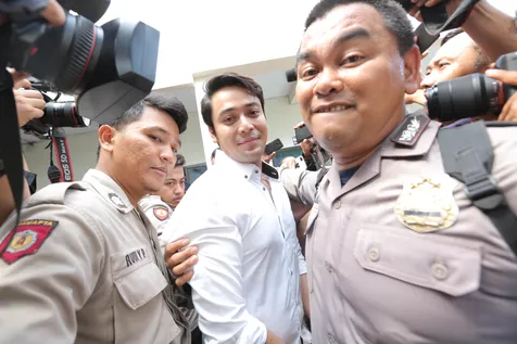 Hanya Membela Wanita