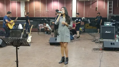 Gelar 'Marcell Tujuh Belas'