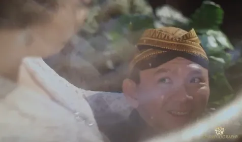 Senyuman Ahok