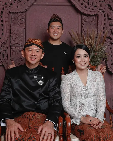 Belum Semua Foto Disebar