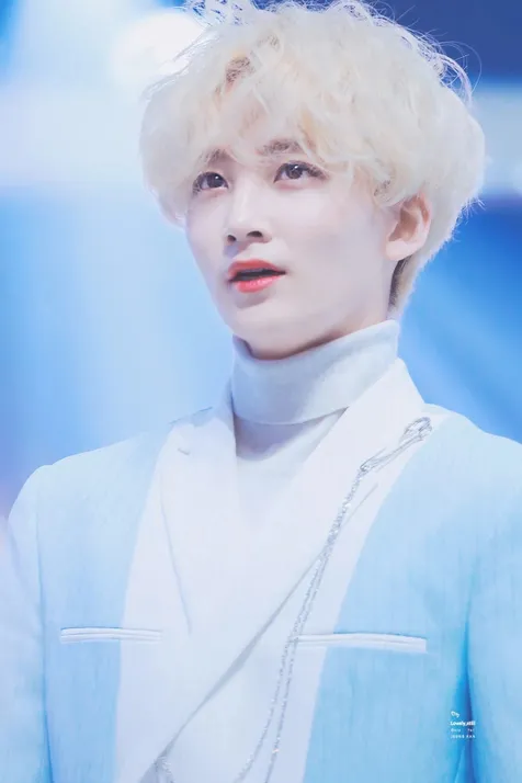Jeonghan SEVENTEEN