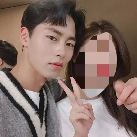 Romantis dengan Fans