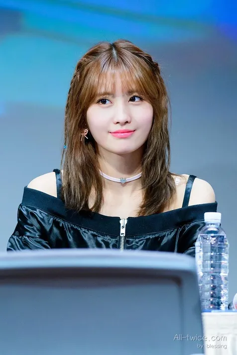 Momo TWICE