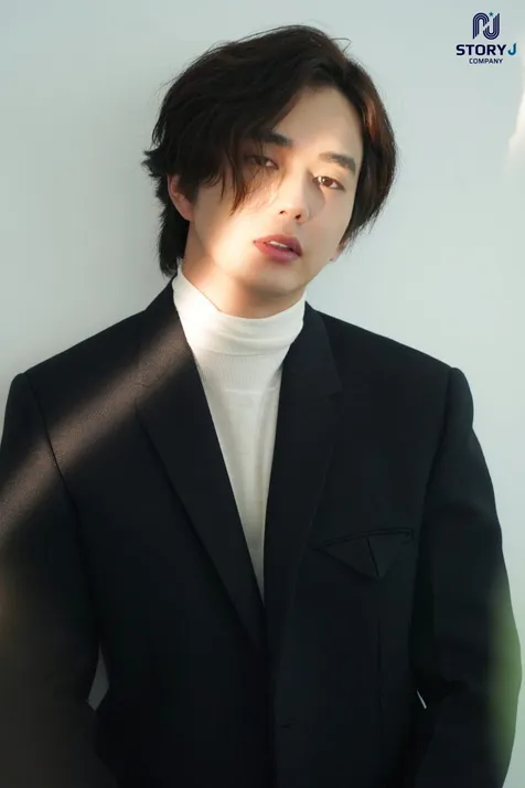 Yoo Seung Ho