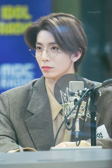 Hwiyoung SF9
