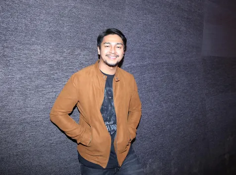 Kelopak Mata Tertusuk Duri