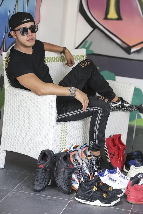 Sepatu Favorit Ruri Repvblik