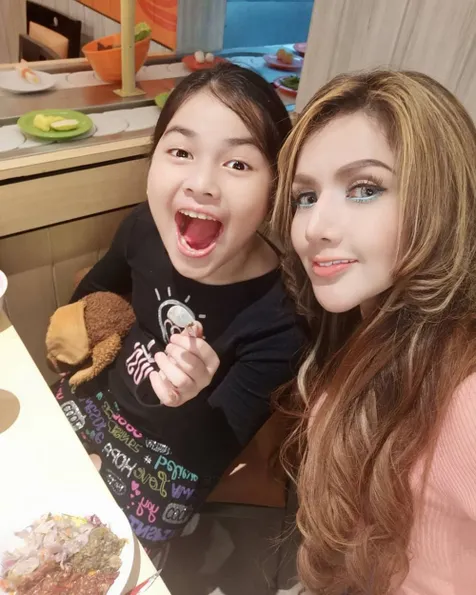 Didikan Barbie Kumalasari ke Anak