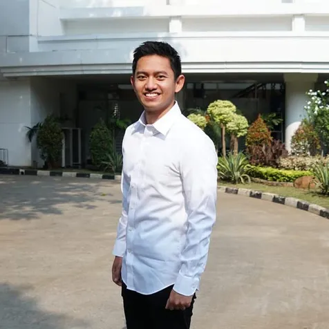 Adamas Belva Syah Devara - 29 Tahun