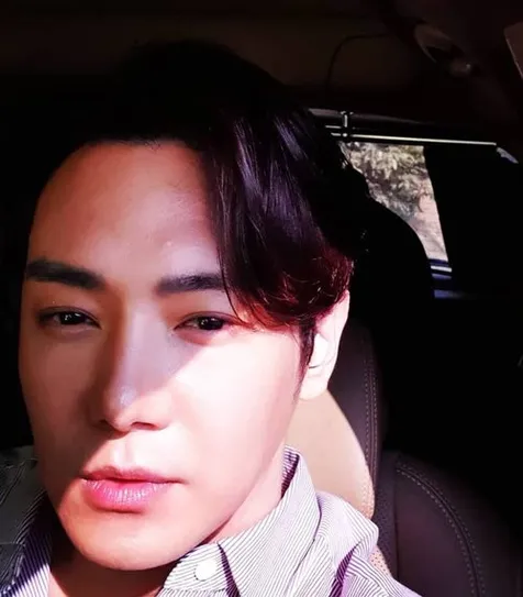 Hwanhee Fly to The Sky