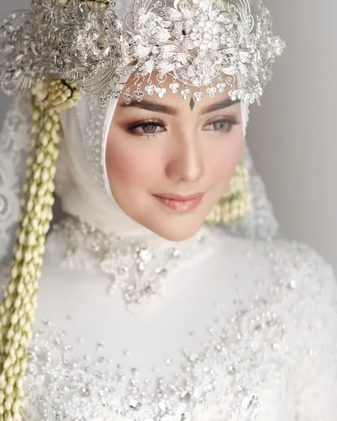Makeup Warm tone