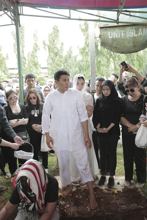 Berjuang Seorang Diri Selama 10 Tahun