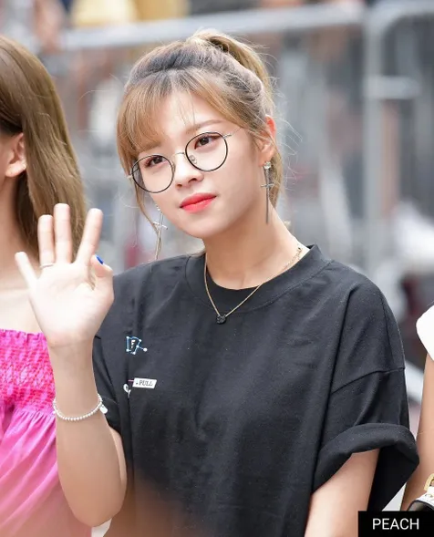 Jungyeon TWICE