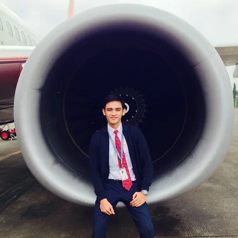Sederet Pilot Ganteng Indonesia Yang Bikin Hati Lepas Landas M Kapanlagi Com