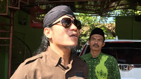 Memang Berniat Syahadat di Pondok