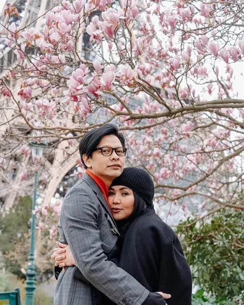 Armand Maulana dan Dewi Gita