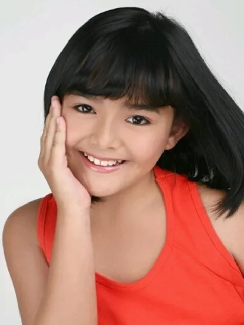 Menjadi Bintang Iklan Sejak Kecil