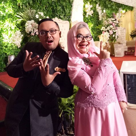 Ulfa Dwiyanti sempat menjadi MC di pernikahan. Credit: Instagram.com/luqmanoktaviana_mc