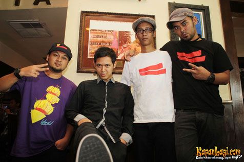 Bondan Prakoso feat Fade2Black @foto: KapanLagi.com®