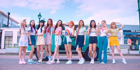 Mirae, Kokoro, dan LinLin eks Cherry Bullet