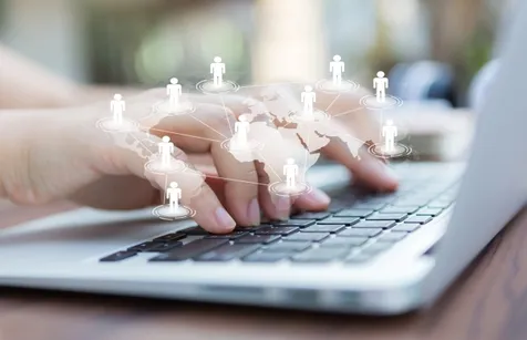 Memantau dengan Big Data