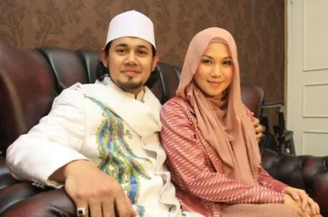Puput Melati & Ustaz Guntur Bumi