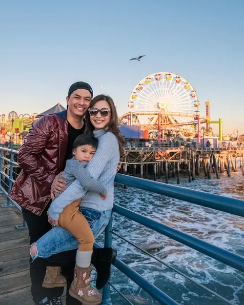 Glenn Alinskie dan Chelsea Olivia