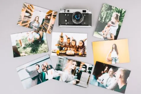 Pasang Foto Keluarga di Handphone